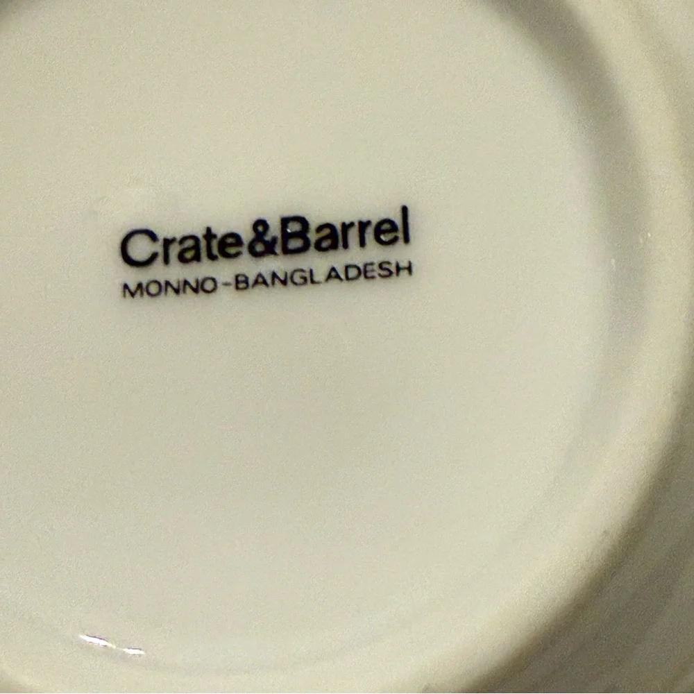 Crate & Barrel mugs Coffee Tea Hot Chocolate set of 2